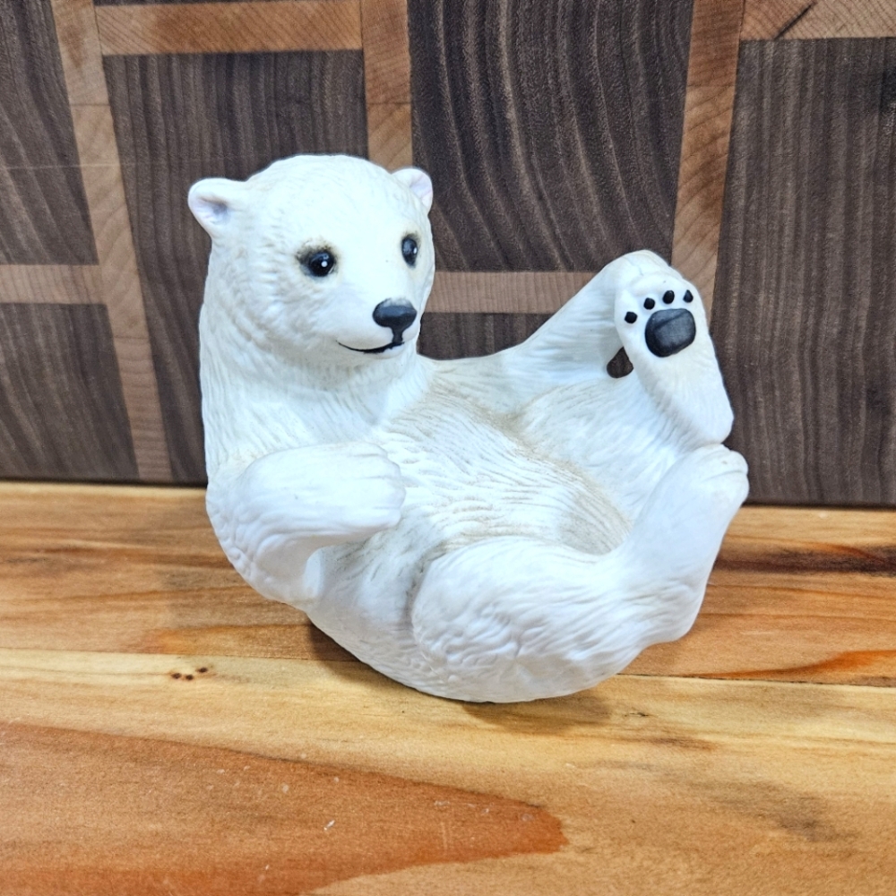 Ceramic Snow Cub Roslyn Carren 1988 Franklin Mint Humane Society Figurine